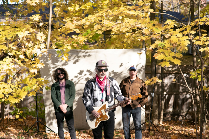 Dinosaur Jr w/ Easy Action