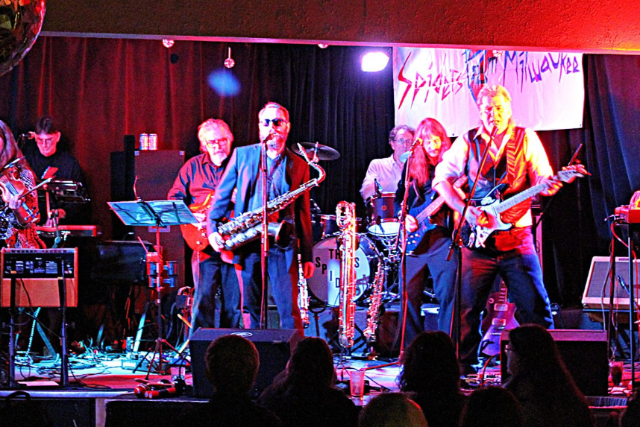 Bowie Tribute Spiders From Milwaukee