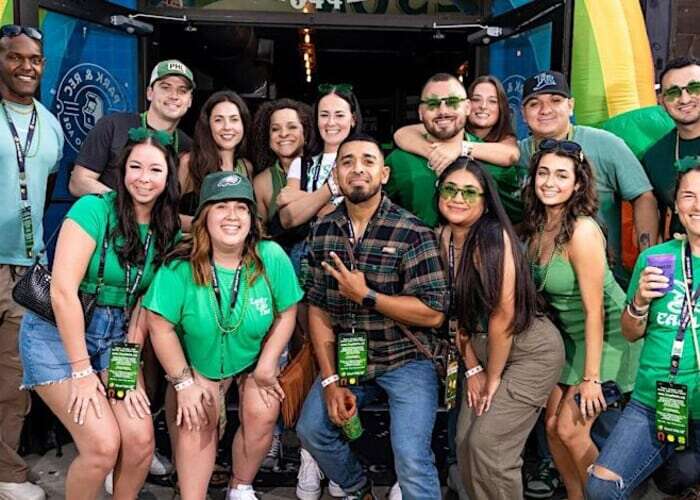 The Official Lucky’s St Patrick’s Day Bar Crawl – Milwaukee