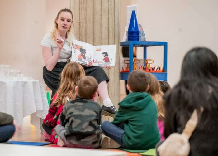 Bilingual Story Time in the Galleries: German